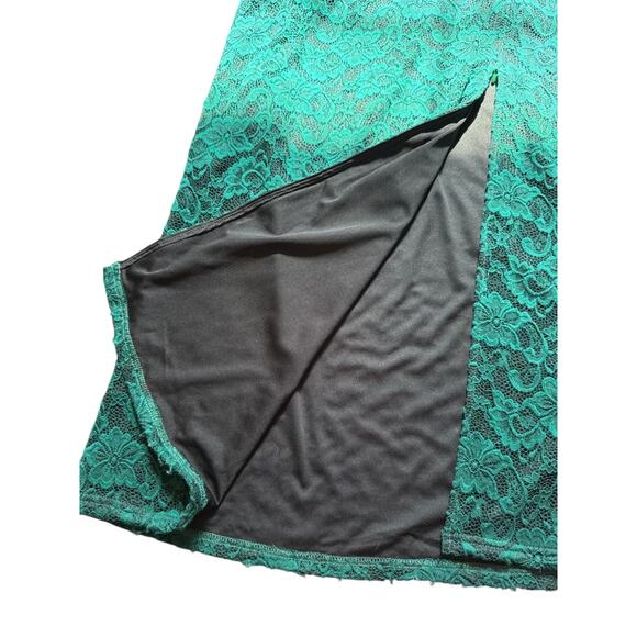 Vfshow VfEmage Womens  Green Lace Off Shoulder Bell Sleeve Gown  - Size XL - Picture 8 of 13